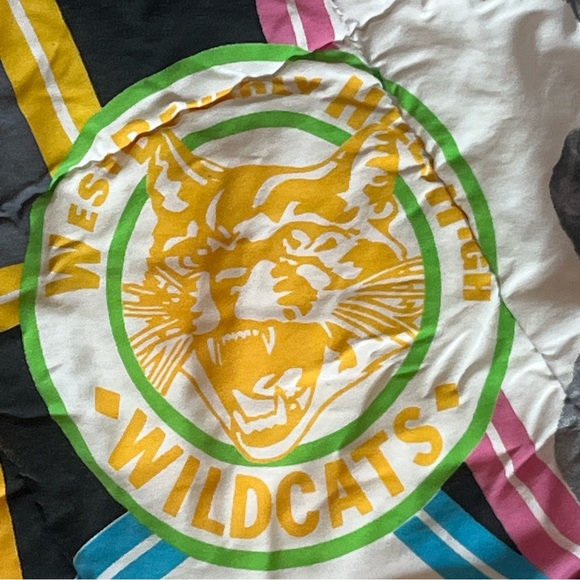 Beverly Hills 90210 Comforter and Pillowcase Set - Picture 14 of 16